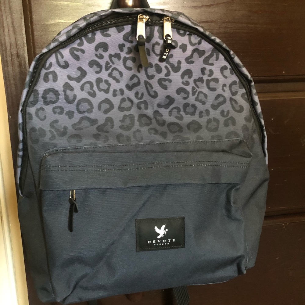 Devote Backpack - Picture 4 of 5